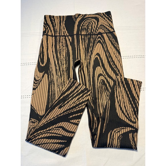 Sage Collective Pants - Sage Collective Womens High Waisted Seamless Leggings Tan Black Abstract Print S